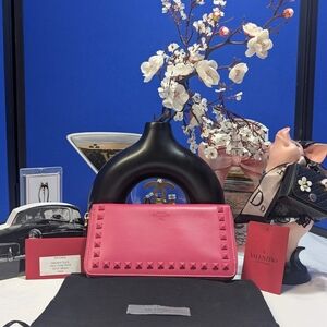 Valentino Garavani Rockstud Long Wallet 🔥